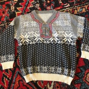 Vintage woven German holiday sweater